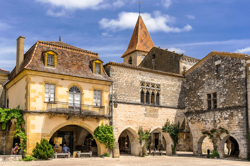 Le village de Monpazier site touristique incontournable en Périgord